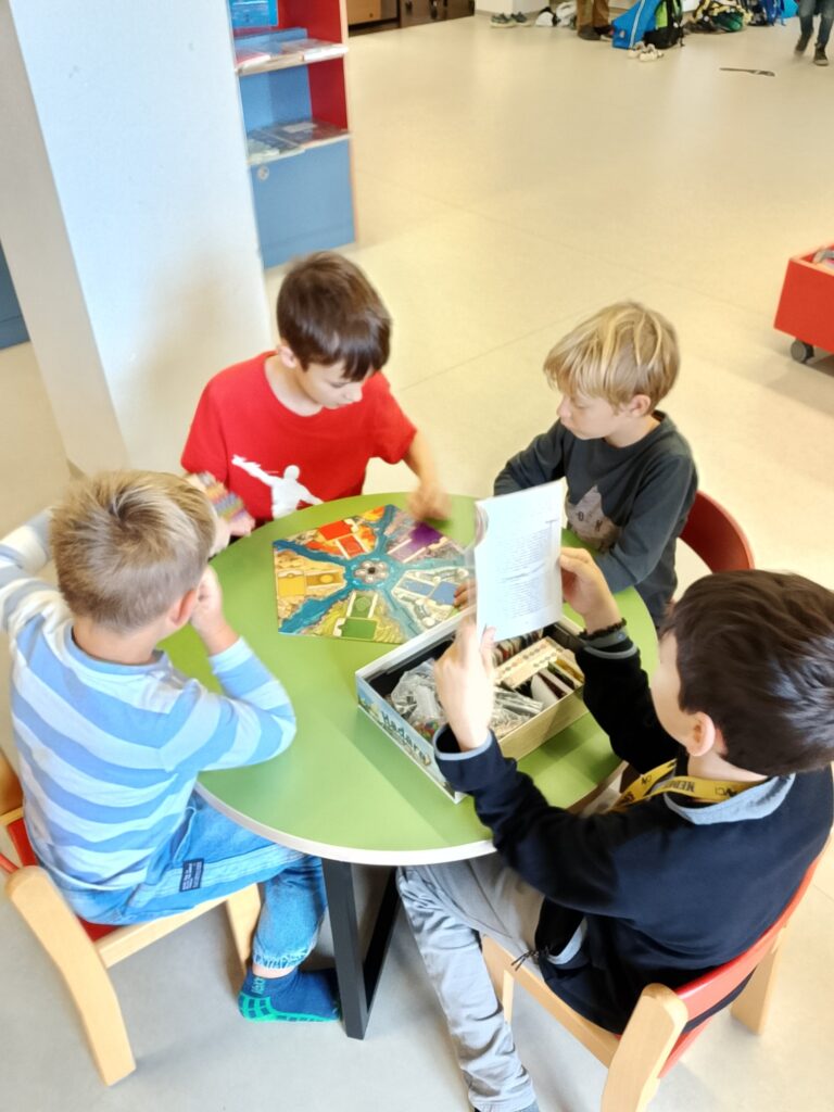 573055962_1410744754388766_501158669095060545_n