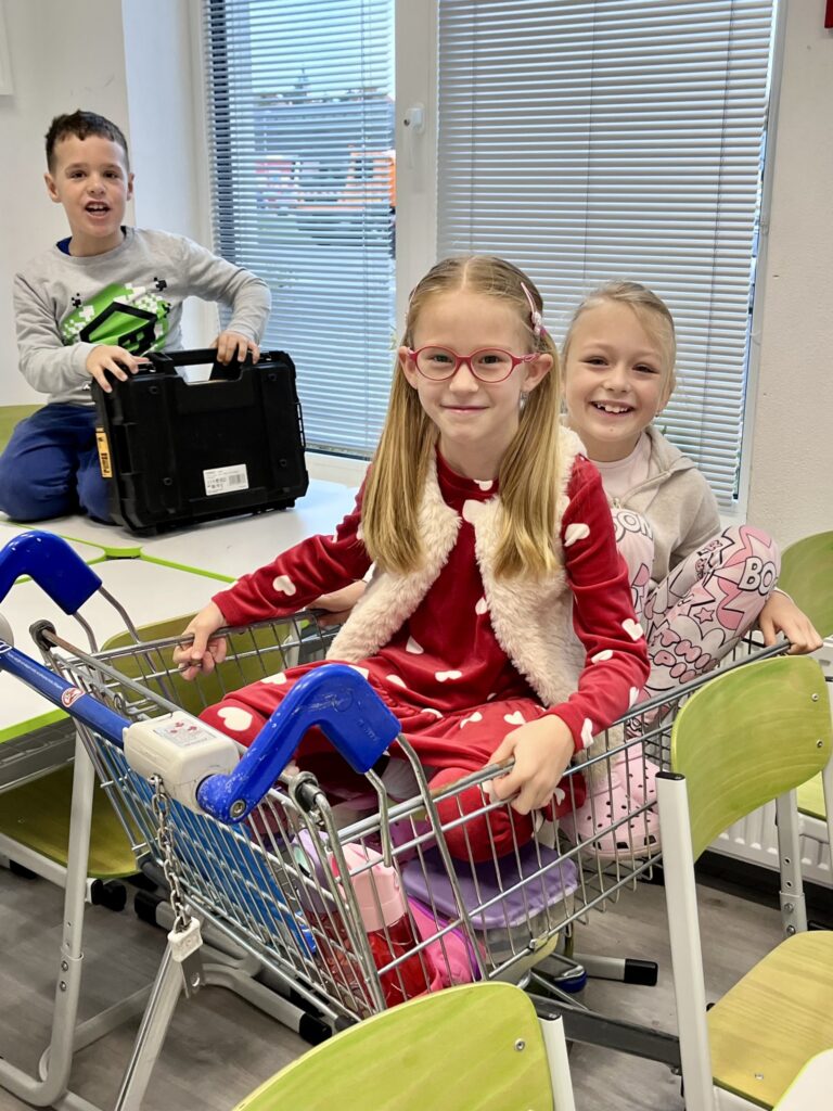 574049572_1410745787721996_3282143419272189296_n