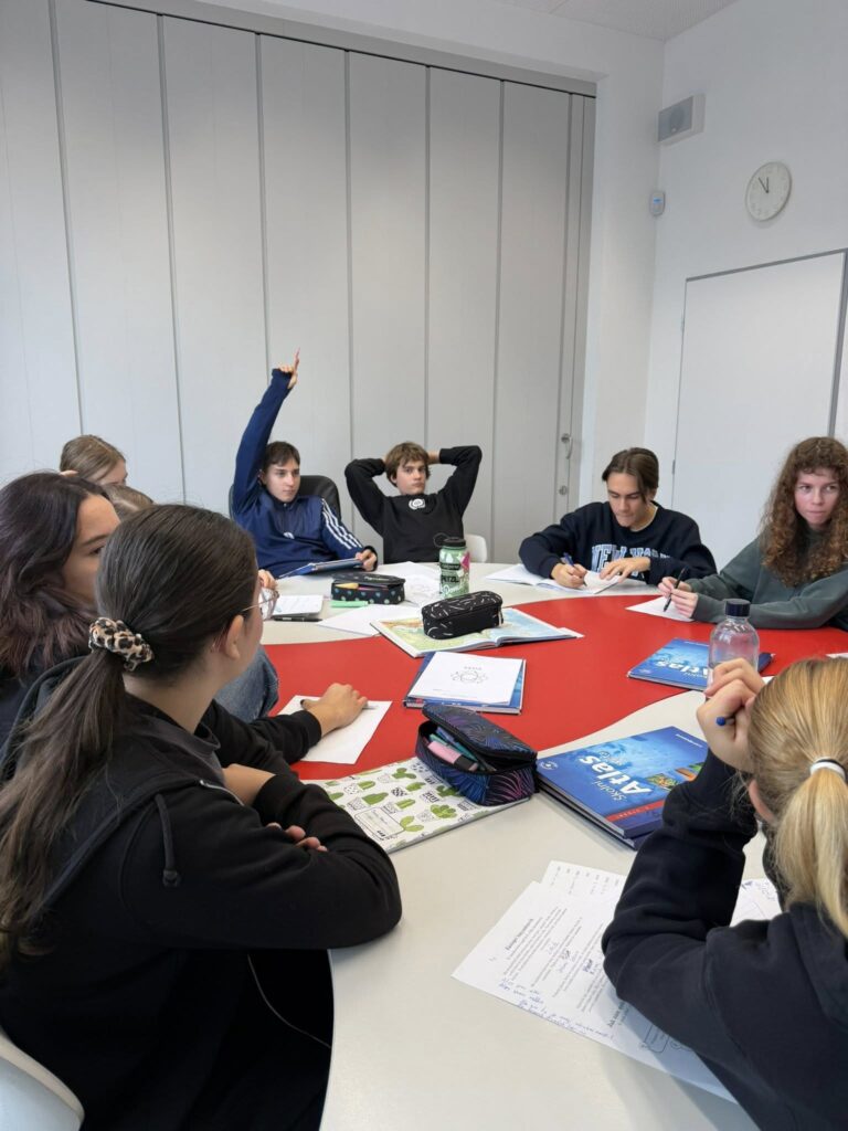 574862786_1410746424388599_4779749761900921696_n