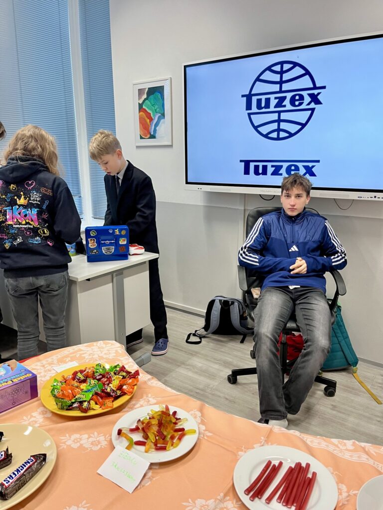 592862528_1436759575120617_8663945895464484608_n